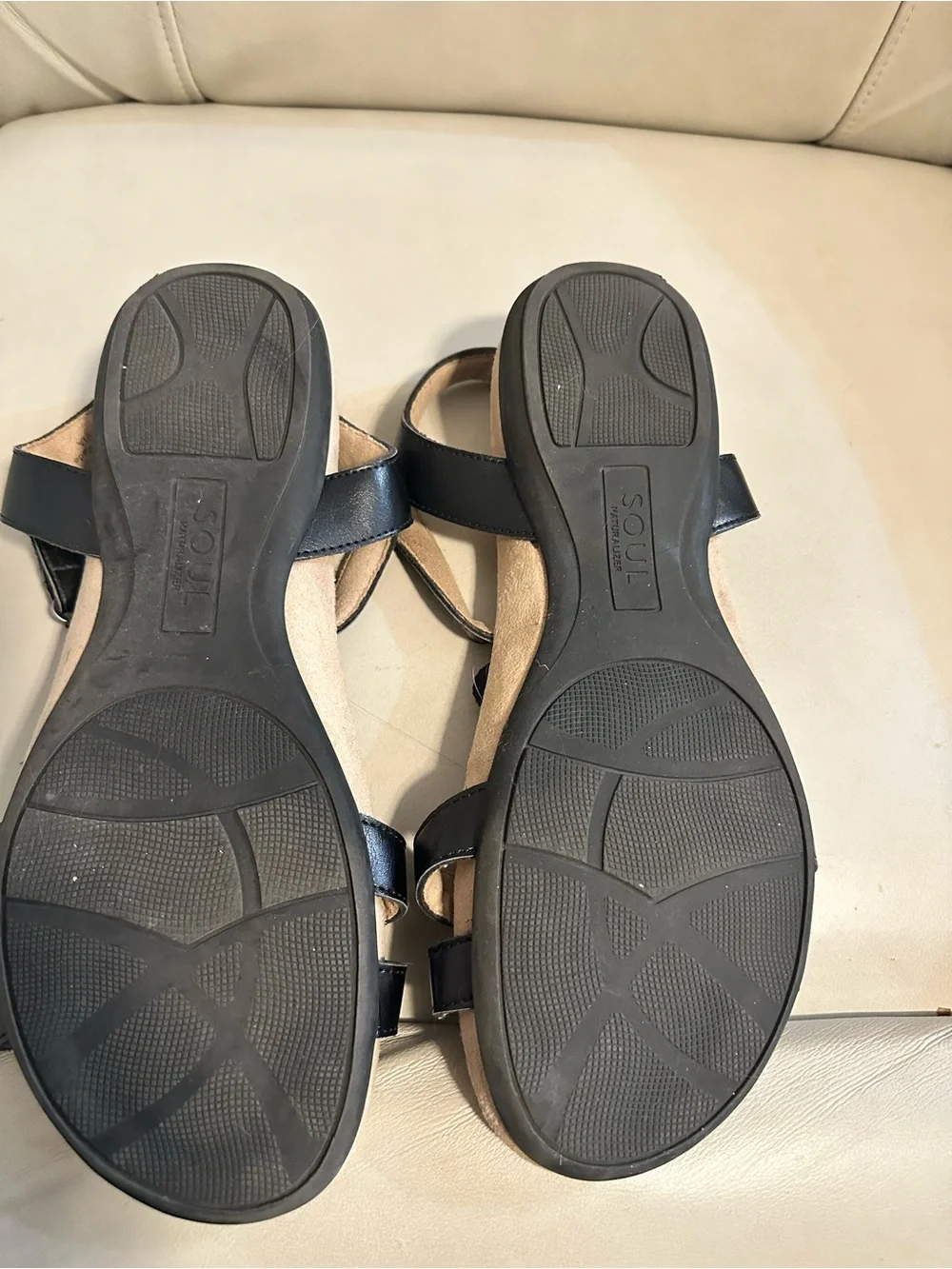 SOUL Naturalizer Aliyia Black Floral T-Strap Sandals Women's 10W